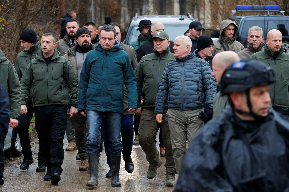 <p>"Vidio sam to na licu mjesta, nema načina da to uradi jedan ili dva pojedinca, nema načina da to urade obični građani, to je uradila organizacija koja je profesionalna u takvim terorističkim napadima i samo Srbija je sposobna i ima interes i kapacitet za tako nešto"</p>