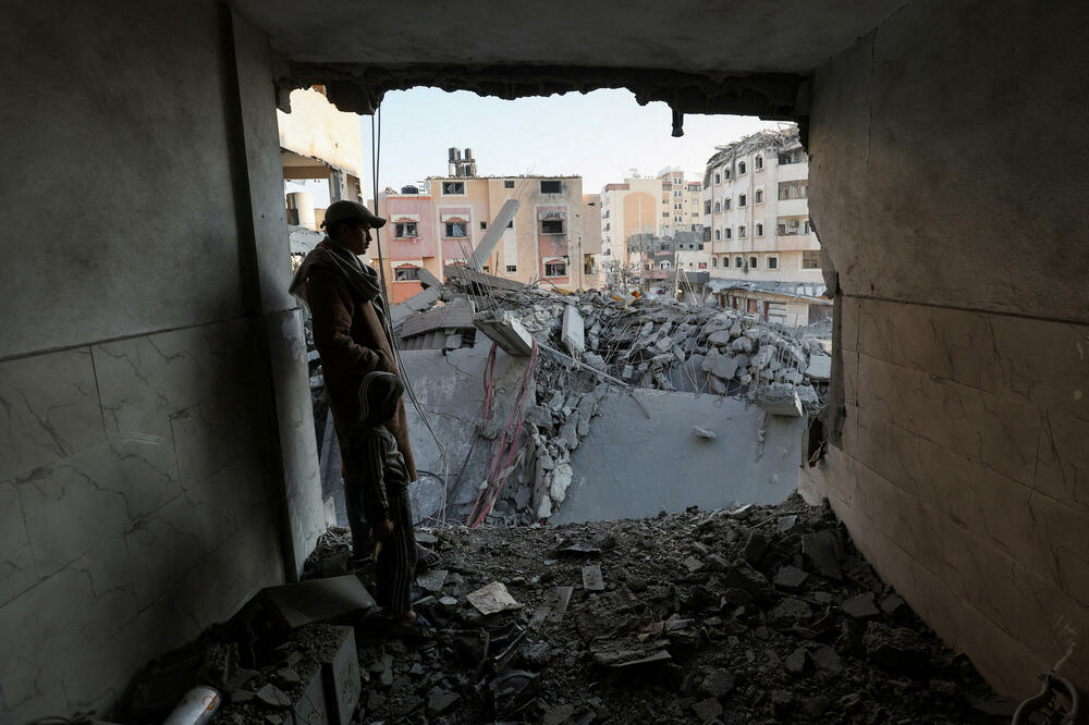 Posljedice izraelskog napada na kuću u Nuseiratu u centralnom pojasu Gaze, Foto: Reuters