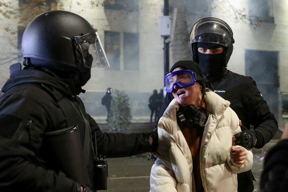 Detalj sa protesta, Foto: REUTERS