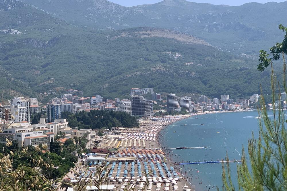 Pravdu traže preko suda: Bečići, Foto: Vuk Lajović