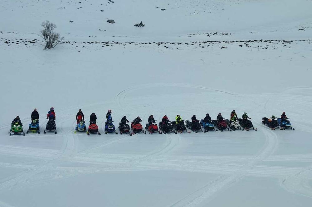 Korišćenje motornih sanki na Durmitoru, Foto: NPCG