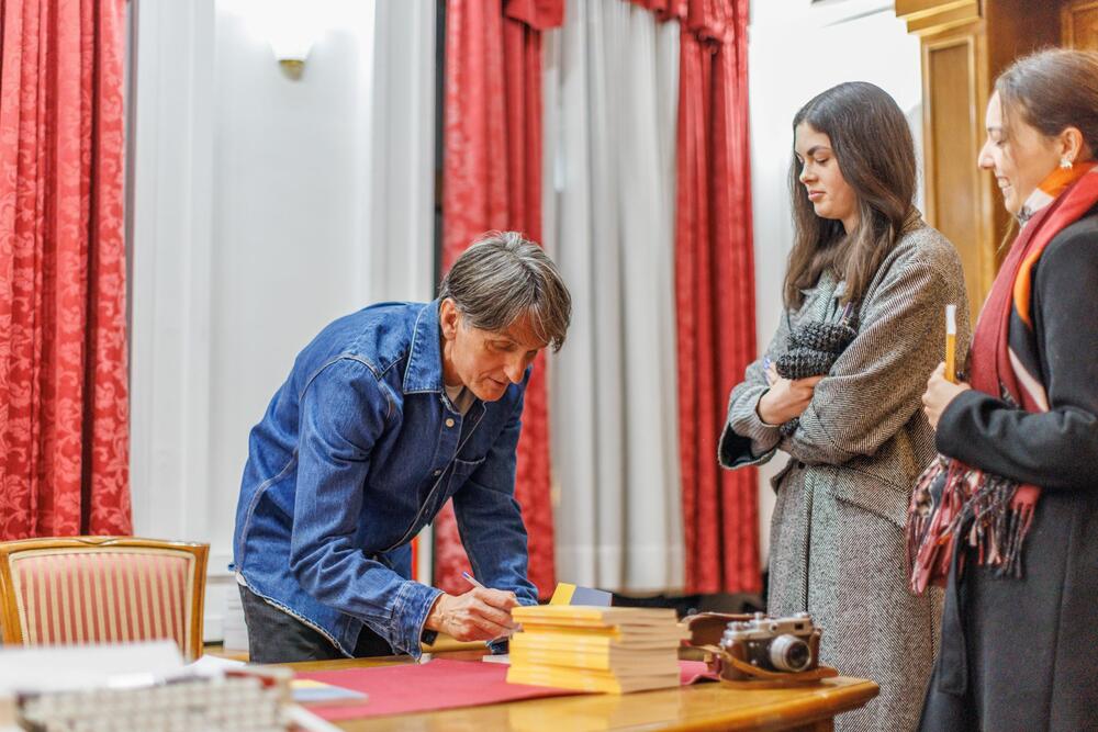 <p>Promovisana knjiga "Baobab" Nebojše Radovića</p>