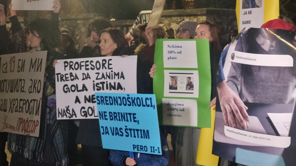 <p>Političar i suprug direktorice Gimnazije Jovan Vučurović kazao okupljenima da "ako ima nekih problema riješiće ih"</p>