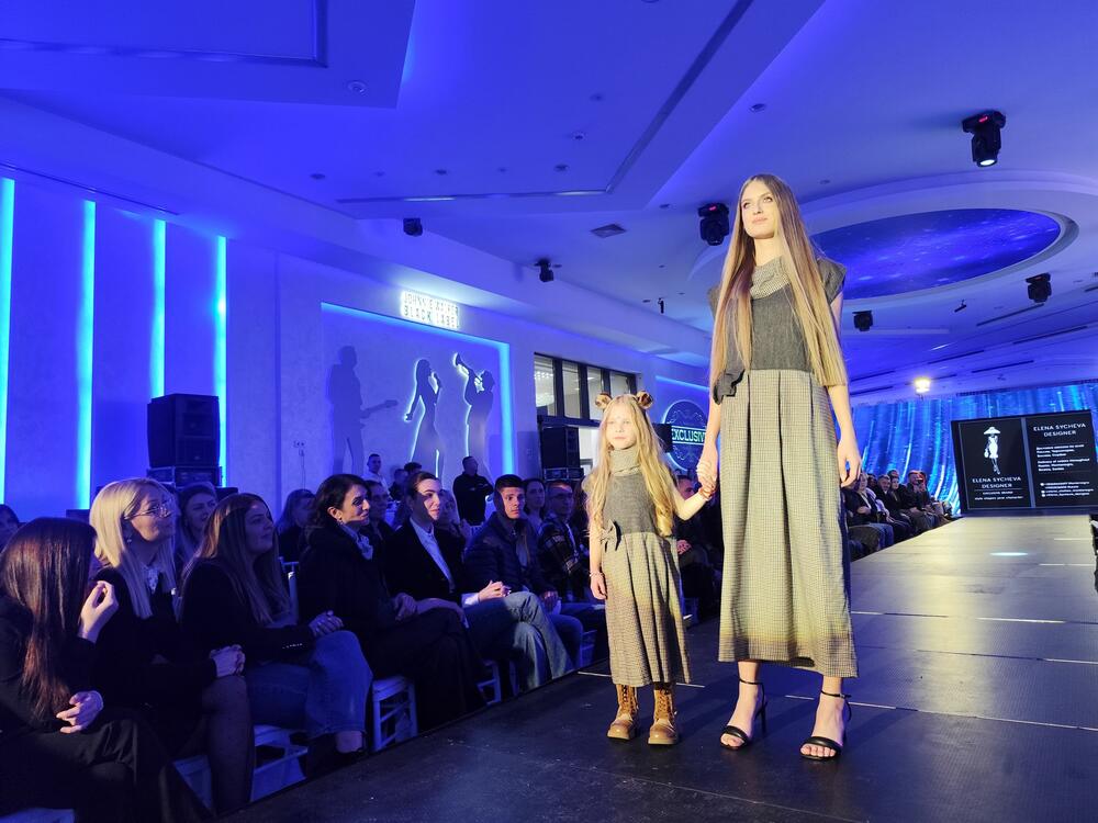 <p>„D models“ agencija u Nikšiću organizovala modni događaj „Fashion runway“ – učešće uzelo šest kreatorki</p>