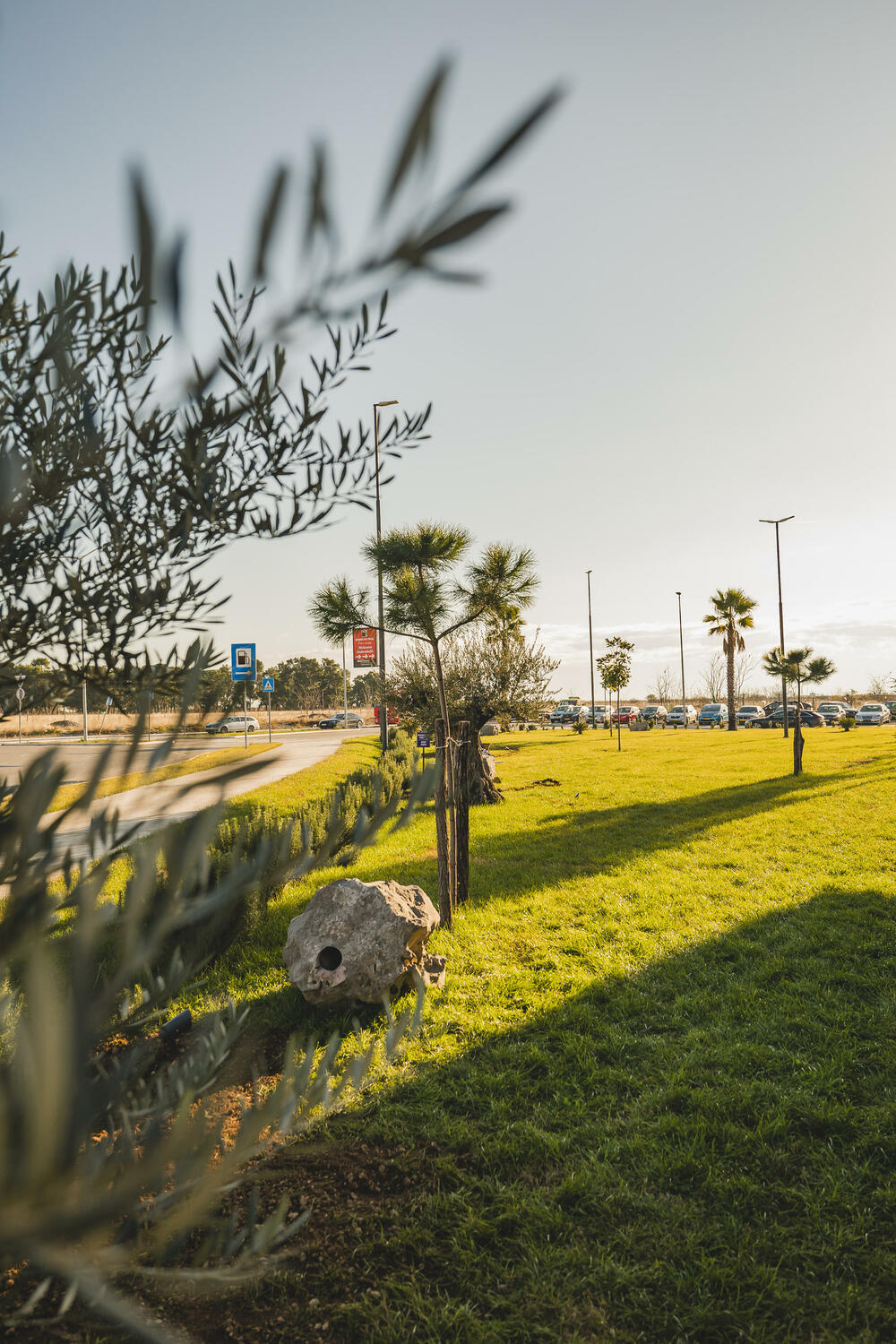 <p><em>Na istočnoj kapiji grada Podgorice i raskršću gradskih puteva, neposredno uz novi bulevar na Starom Aerodromu, nalazi se gastronomska oaza koja će zadovoljiti sve vaše želje – Kitchen mEAT. </em></p>