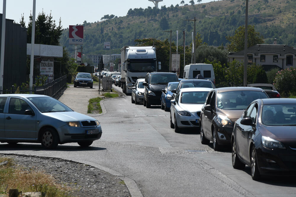 Cilj trase je da se olakša tranzit oko Podgorice (Ilustracija), Foto: Luka Zekovic