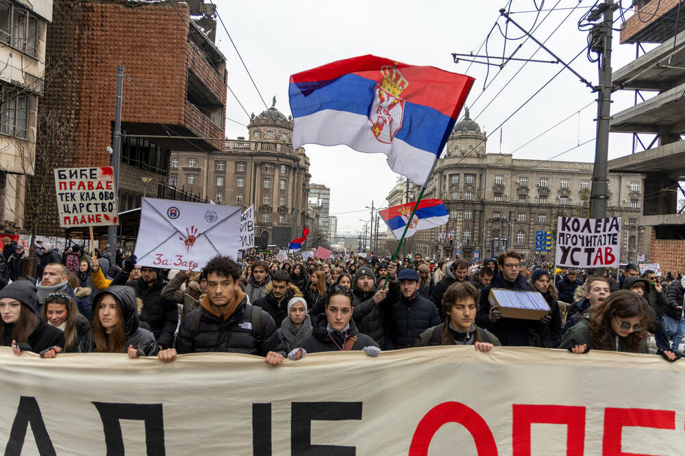 Sa jednog od protesta u Beogradu, Foto: REUTERS