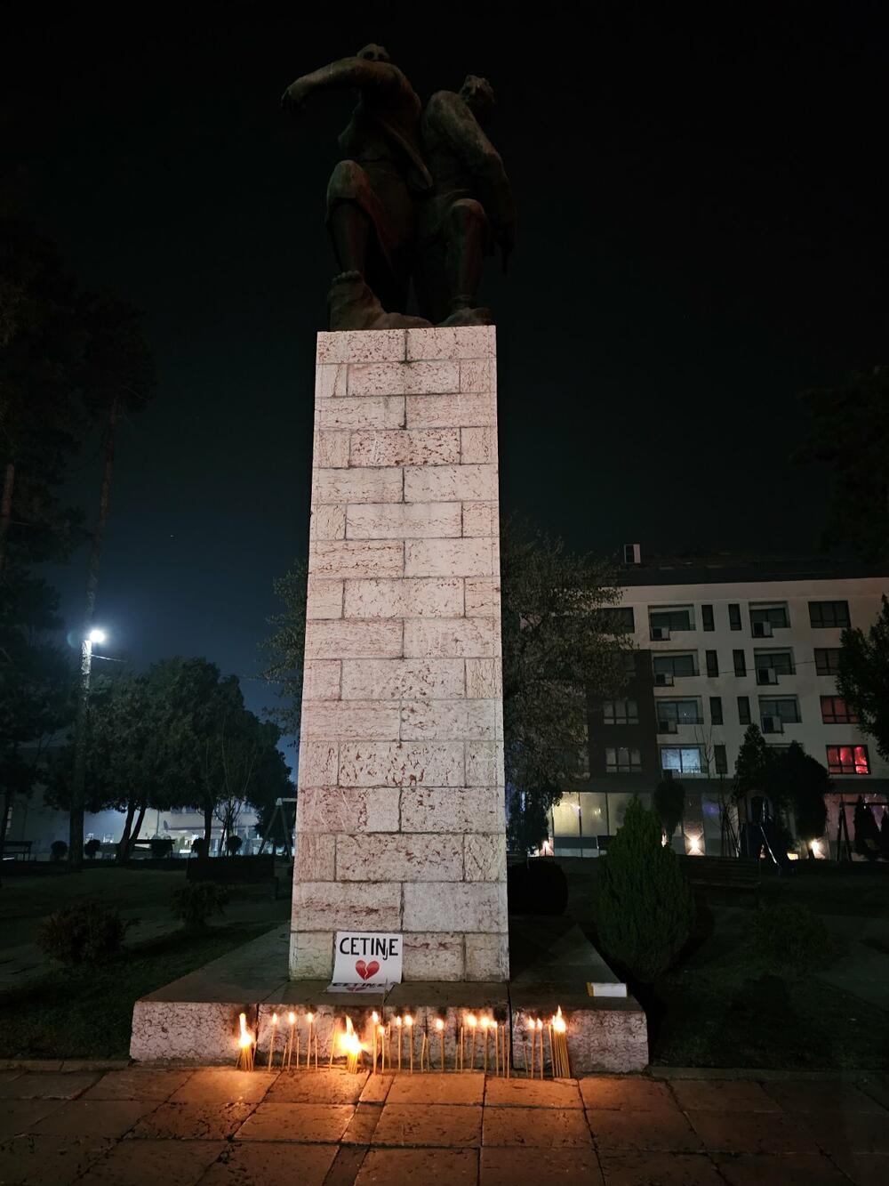 Bijelo polje paljenje svijeće