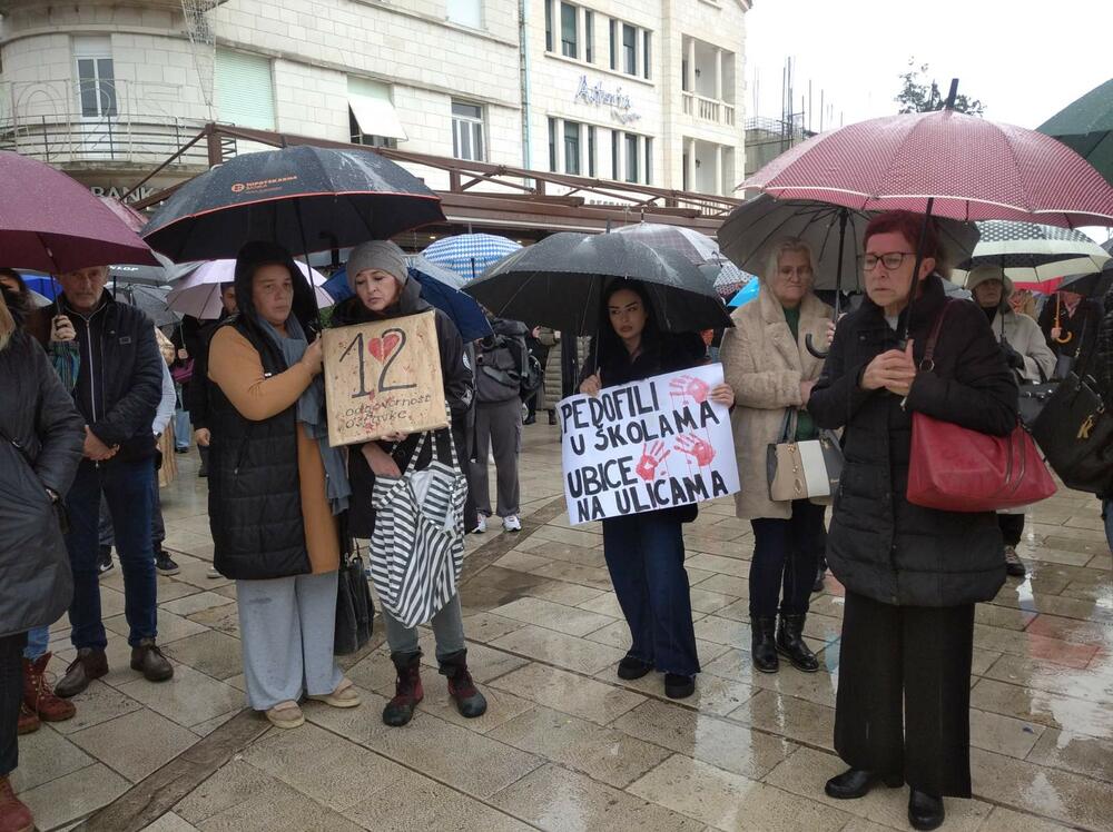 Tivat paljenje svijeća