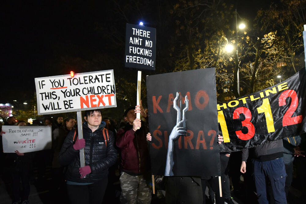 <p>Pogledajte fotografije sa protesta u Podgorici</p>