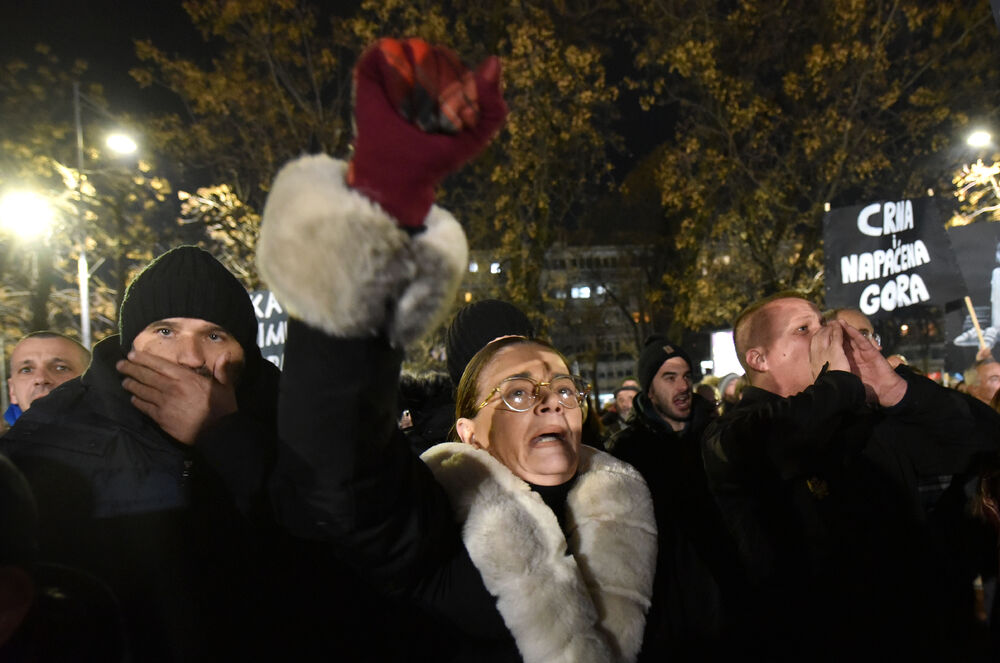 <p>Pogledajte fotografije sa protesta u Podgorici</p>