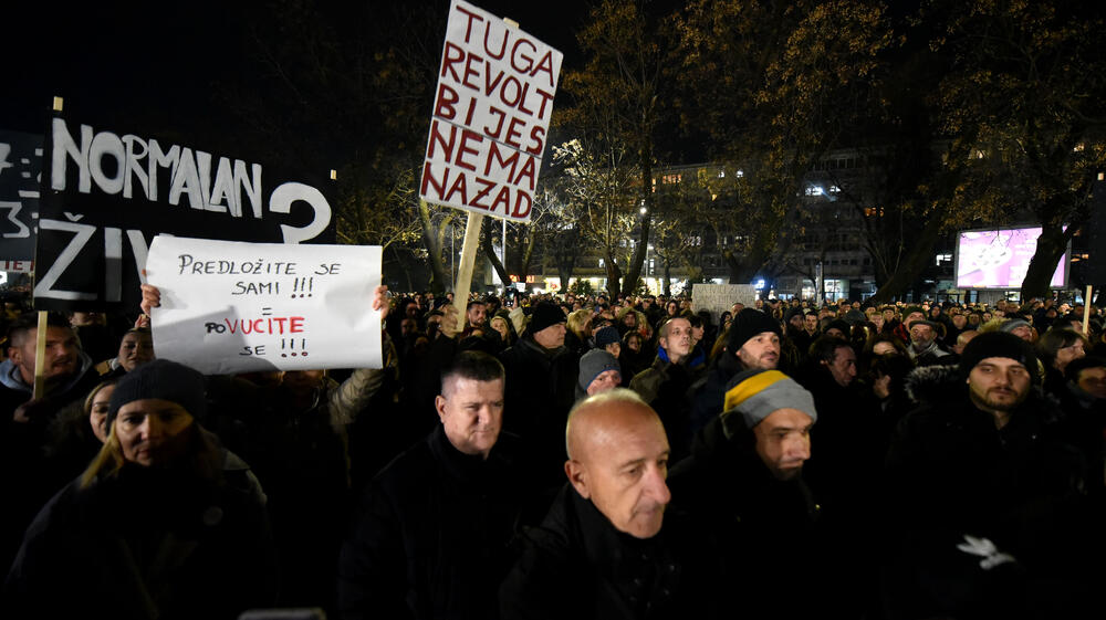 <p>Pogledajte fotografije sa protesta u Podgorici</p>