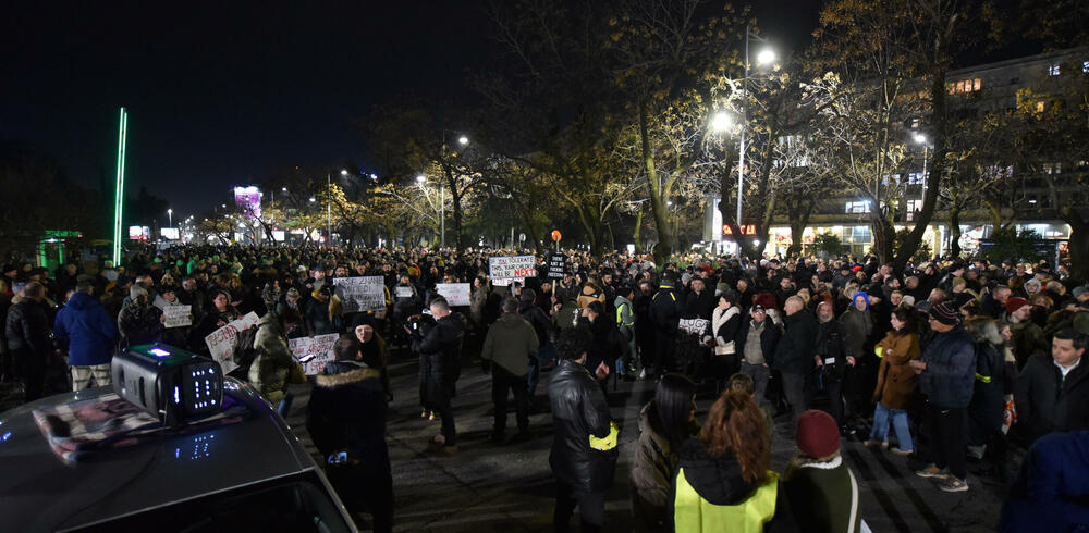 <p>Pogledajte fotografije sa protesta u Podgorici</p>