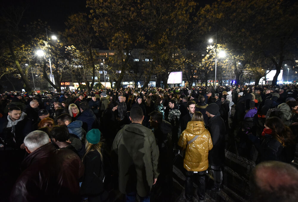 <p>Pogledajte fotografije sa protesta u Podgorici</p>