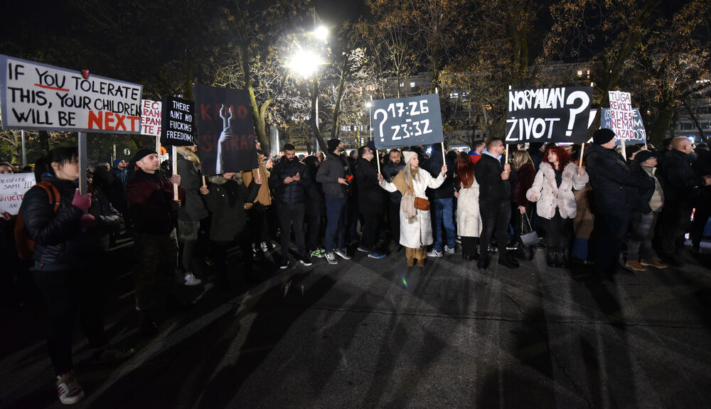 <p>Pogledajte fotografije sa protesta u Podgorici</p>