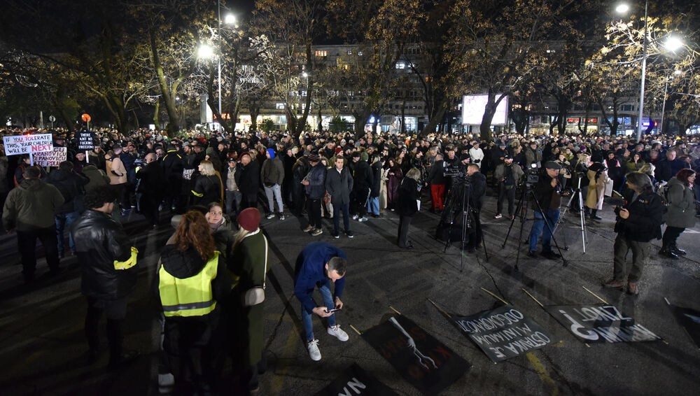 <p>Pogledajte fotografije sa protesta u Podgorici</p>