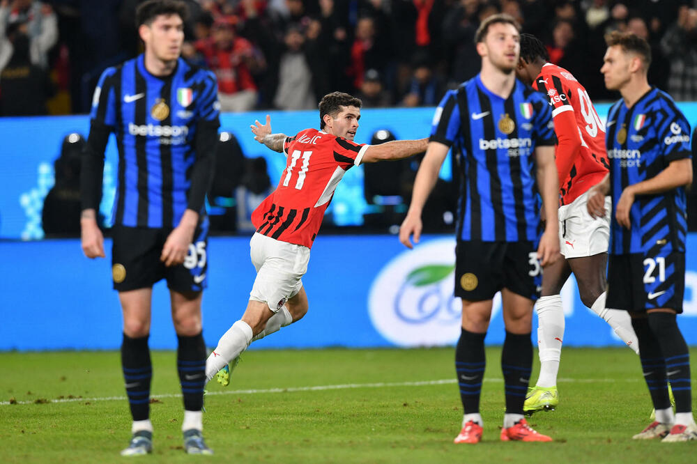 Kristijan Pulišić slavi sjajan gol za 2:2, Foto: Reuters