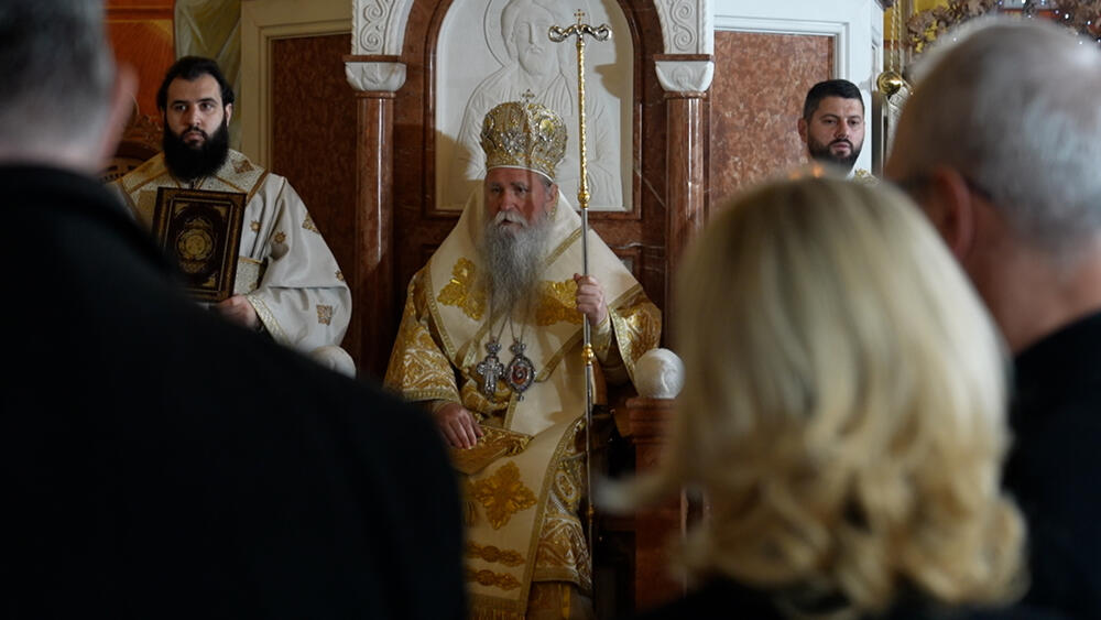 <p>Predsjednik Vlade Milojko Spajić je sinoć, u objavi na Iksu, saopštio da "zbog narušenog zdravstvenog stanja", ove godine neću prisustvovati liturgiji</p>