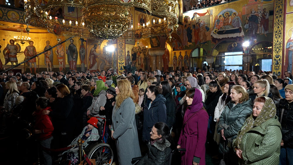 <p>Predsjednik Vlade Milojko Spajić je sinoć, u objavi na Iksu, saopštio da "zbog narušenog zdravstvenog stanja", ove godine neću prisustvovati liturgiji</p>