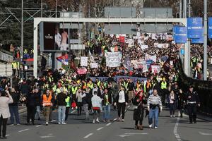 Jesu li studentski protesti u Srbiji "obojena revolucija" kako...