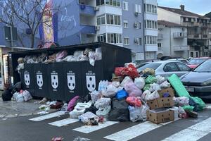 Ovako izgleda Budva: Više od 100 tona smeća na ulicama, širi se...